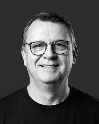 Valda Závadský, Software Solution Architect