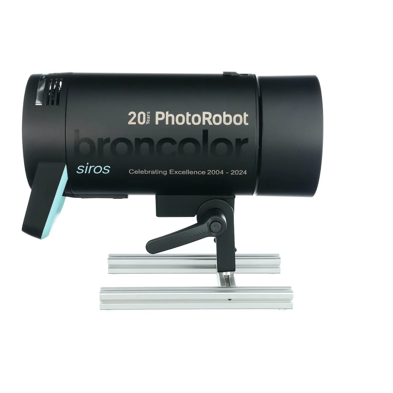 ไฟฉาย PhotoRobot Broncolor Siros ที่ระลึกมอบรางวัลให้กับ PhotoRobot เป็นเวลา 20 ปีในการถ่ายภาพอัตโนมัติและการเป็นพันธมิตร